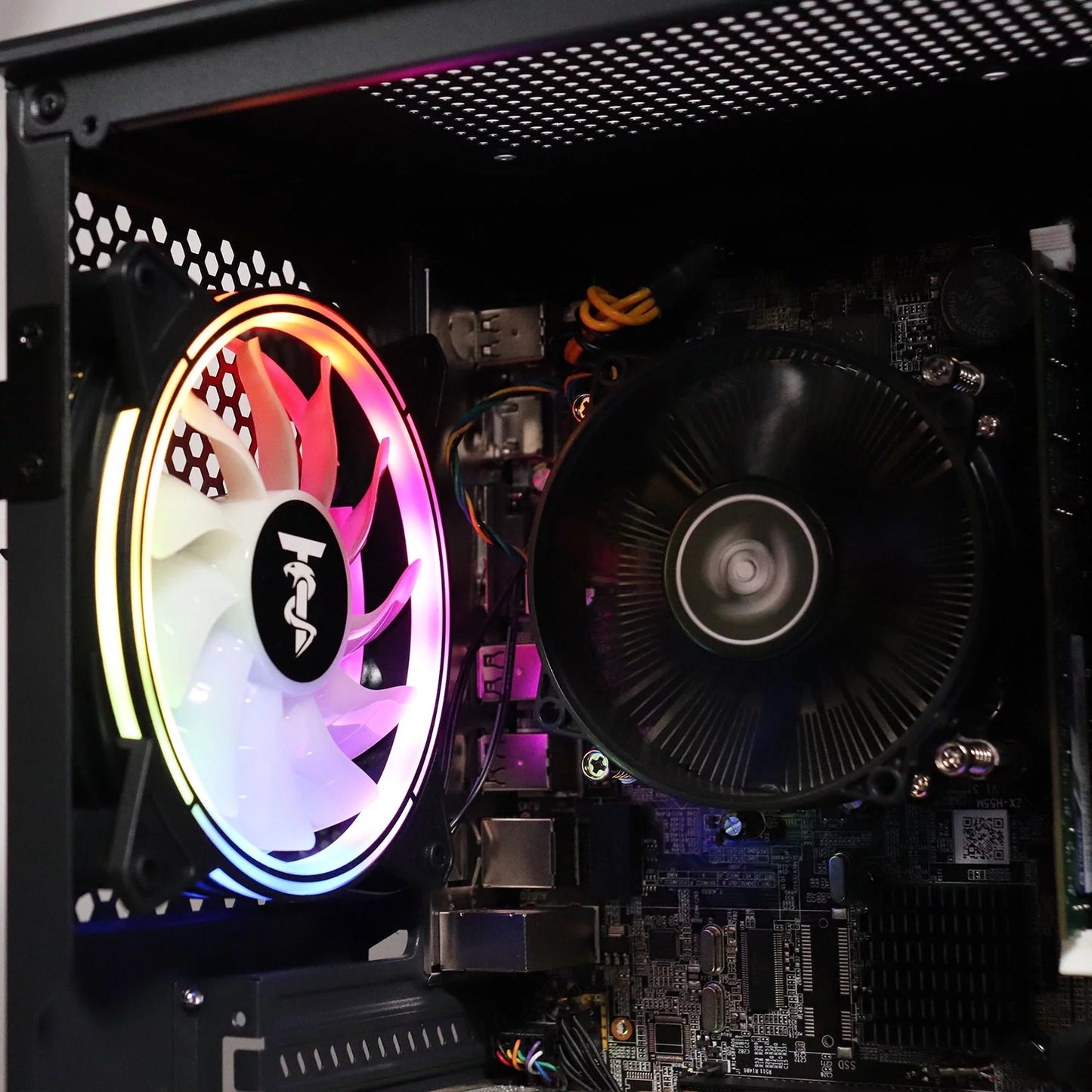 Intel Core I7 3.8Ghz, GTX 650 2GB, 8GB RAM, 500GB, RGB, Wifi, Computer Desktop Gaming PC